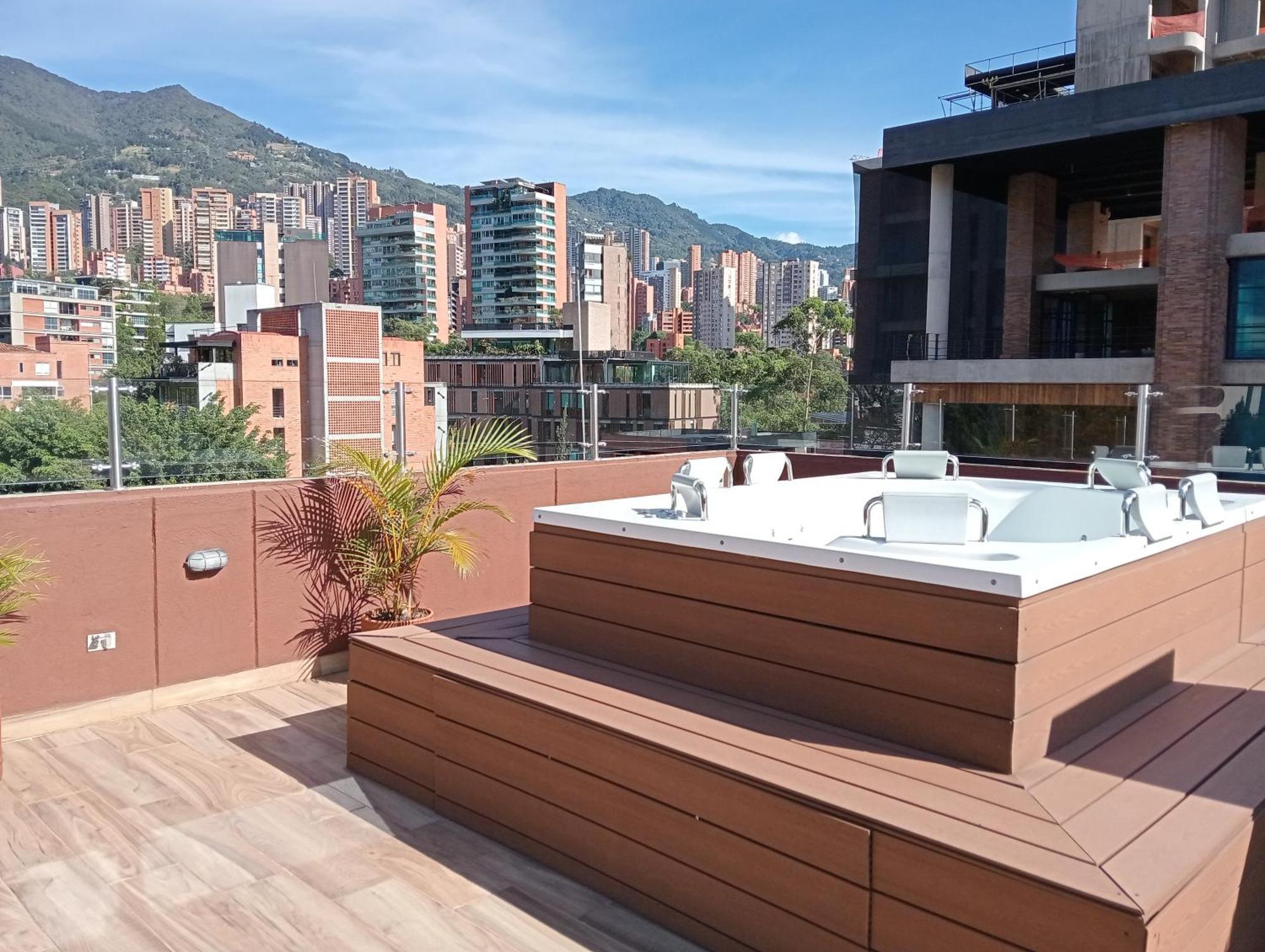 Hotel Lomas 10 Medellin By Dico Exterior photo